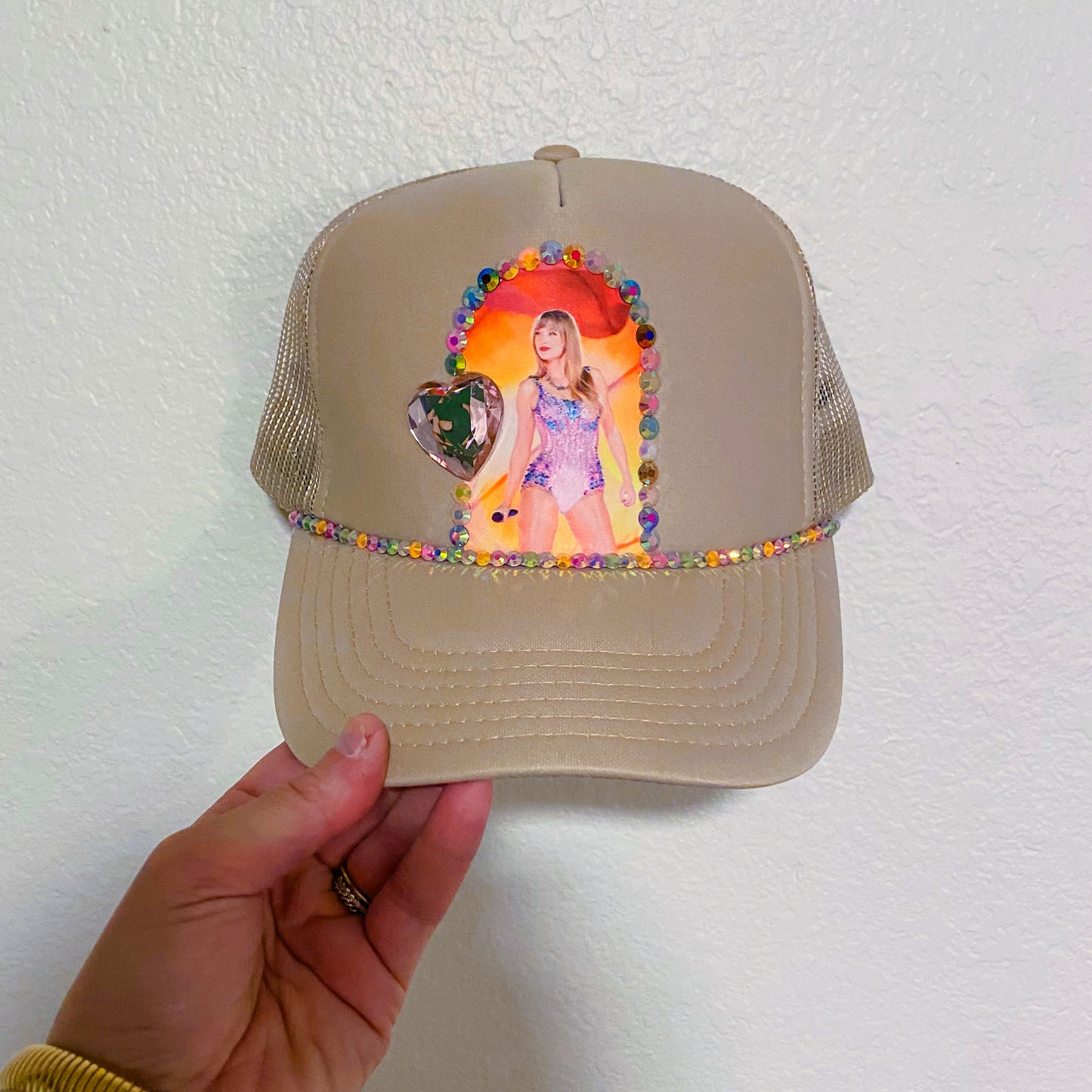 Art by Lauren Ross x The G’s Knees Trucker Hat
