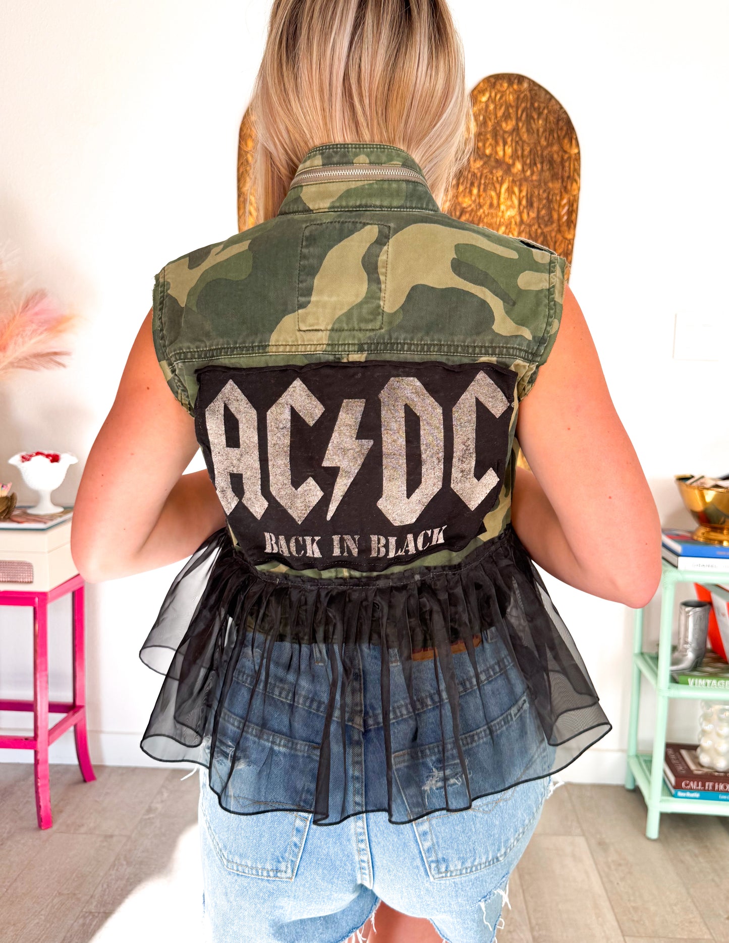 Back in Black Vest